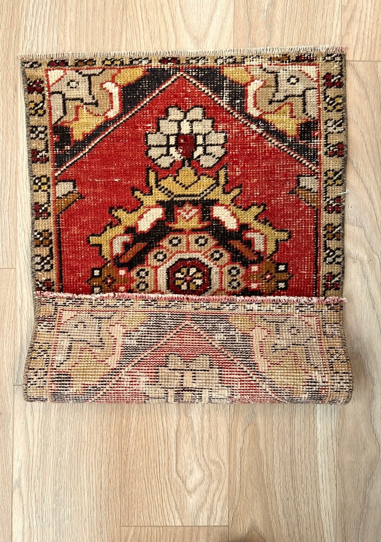 Shane - Vintage Mini Orange Area Rug - kudenrugs