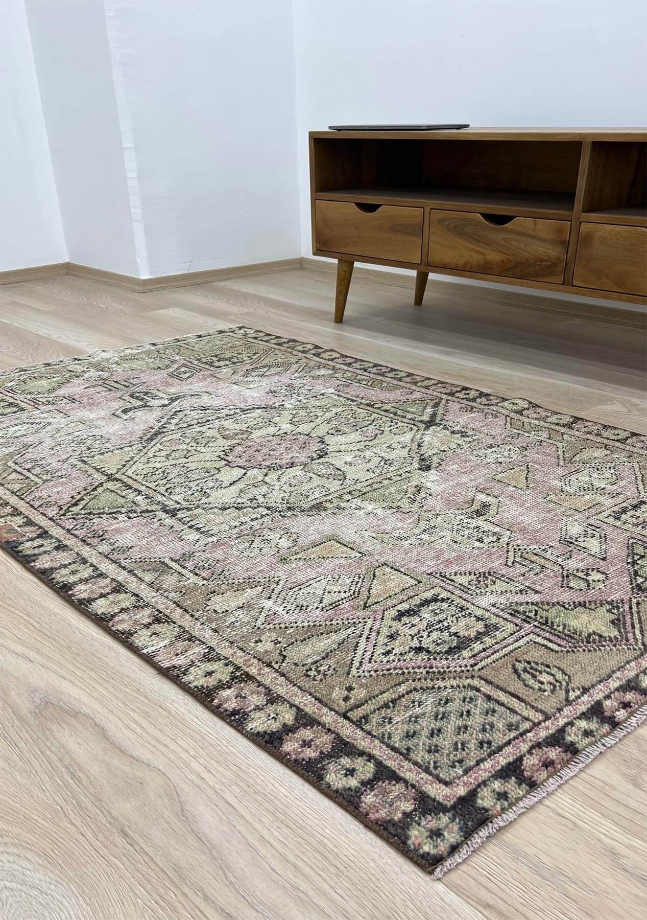 Solace - Vintage Anatolian Rug - kudenrugs