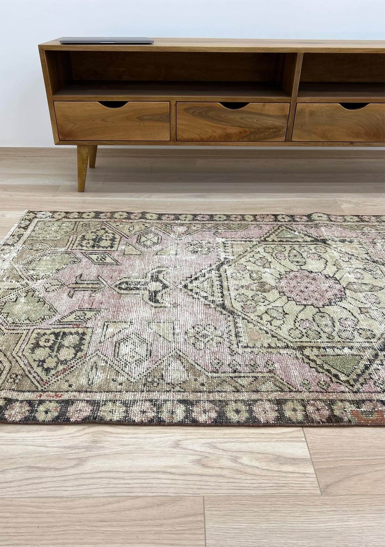 Solace - Vintage Anatolian Rug - kudenrugs