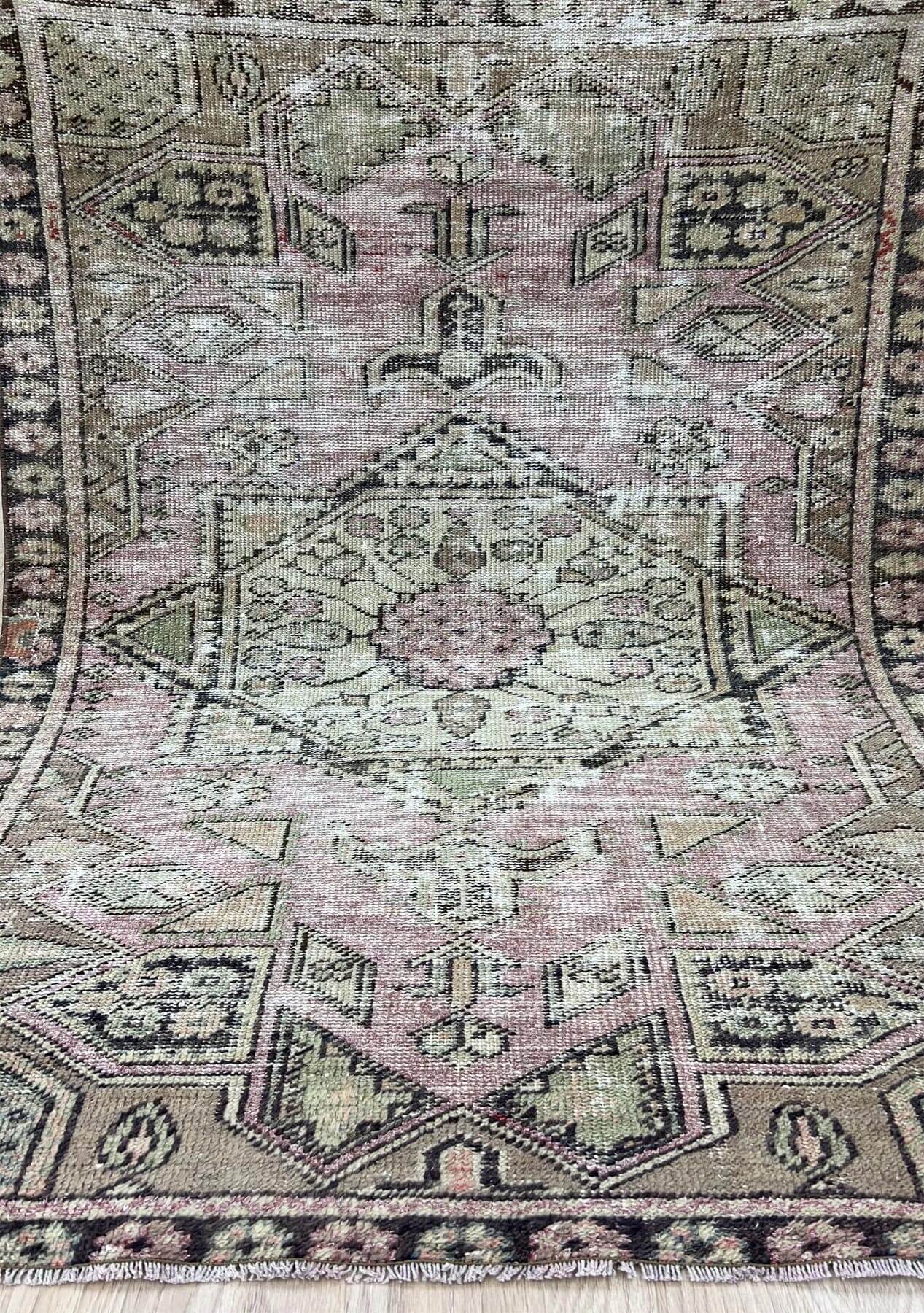 Solace - Vintage Anatolian Rug - kudenrugs