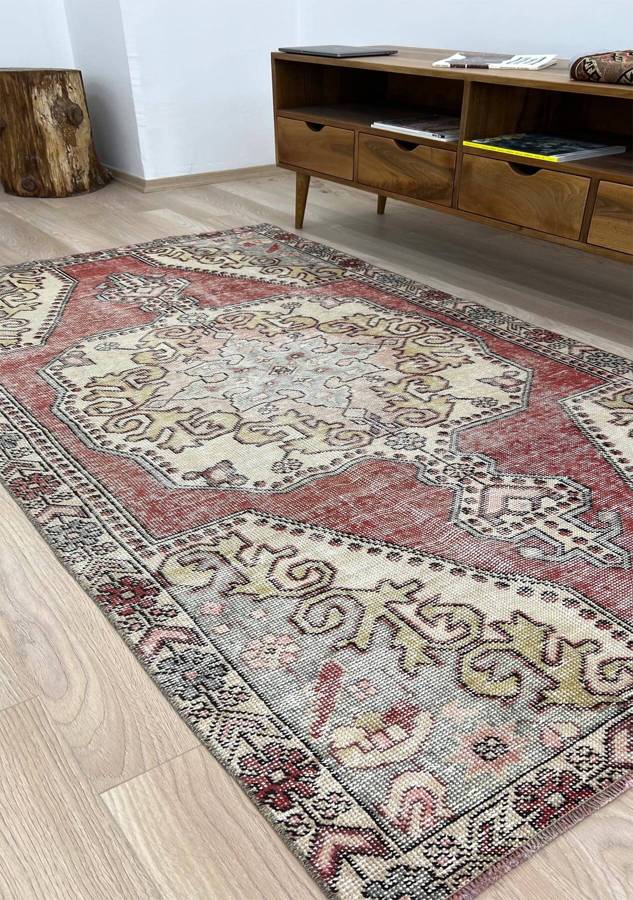 Stella - Vintage Anatolian Rug - kudenrugs