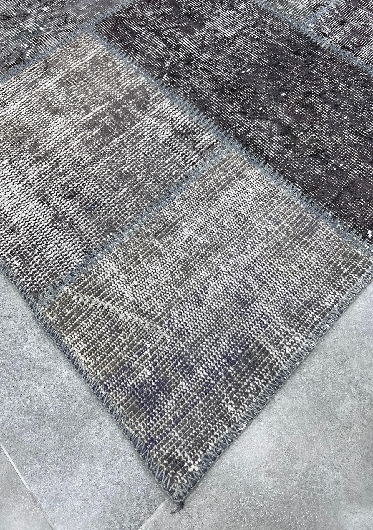 Stephany - Vintage Gray Patchwork Rug - kudenrugs