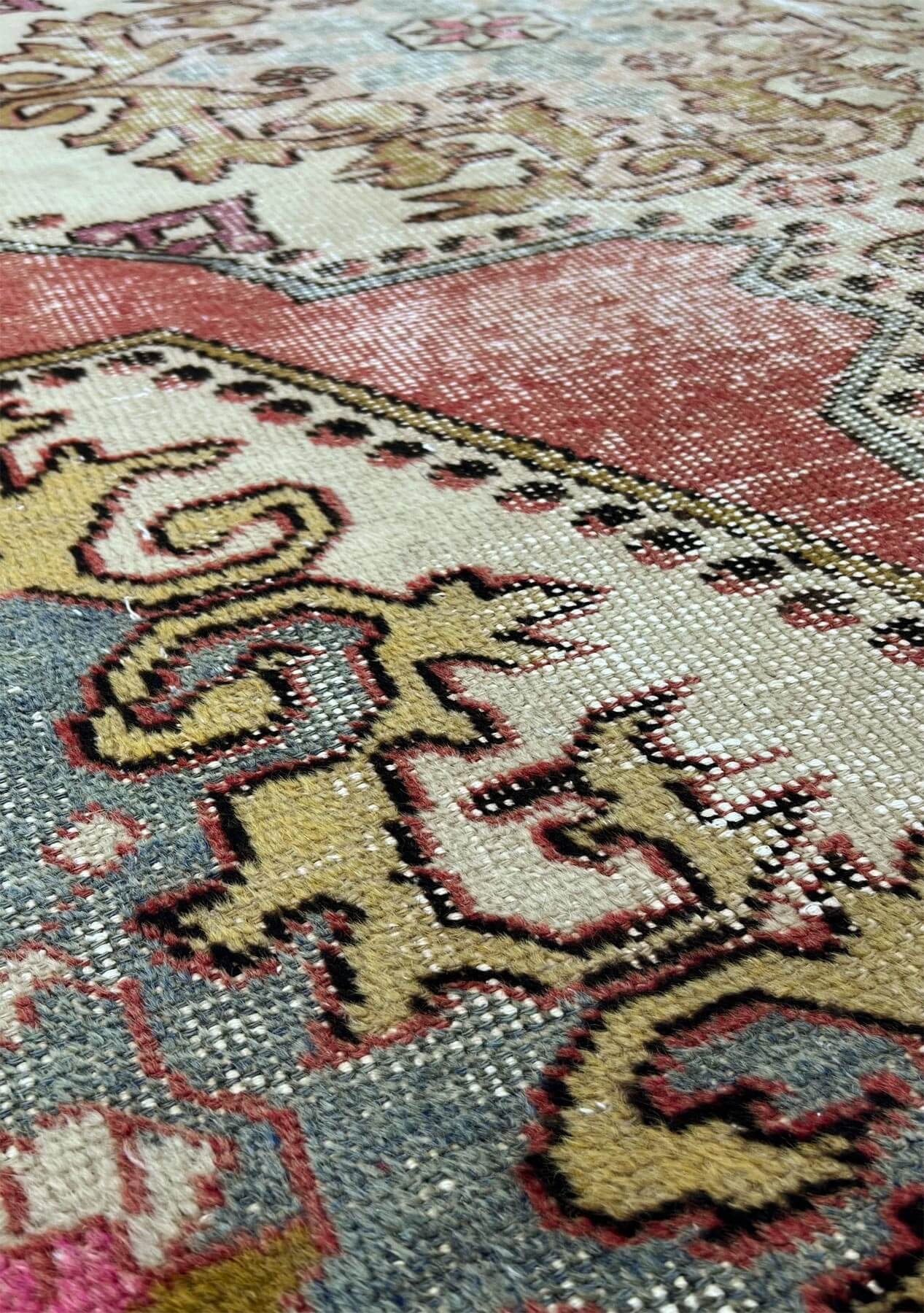 Sunset - Vintage Anatolian Rug - kudenrugs