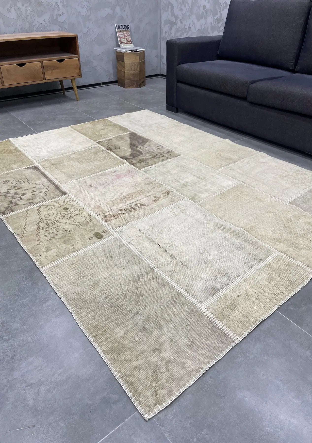 Tacy - Vintage Beige Patchwork Rug - kudenrugs