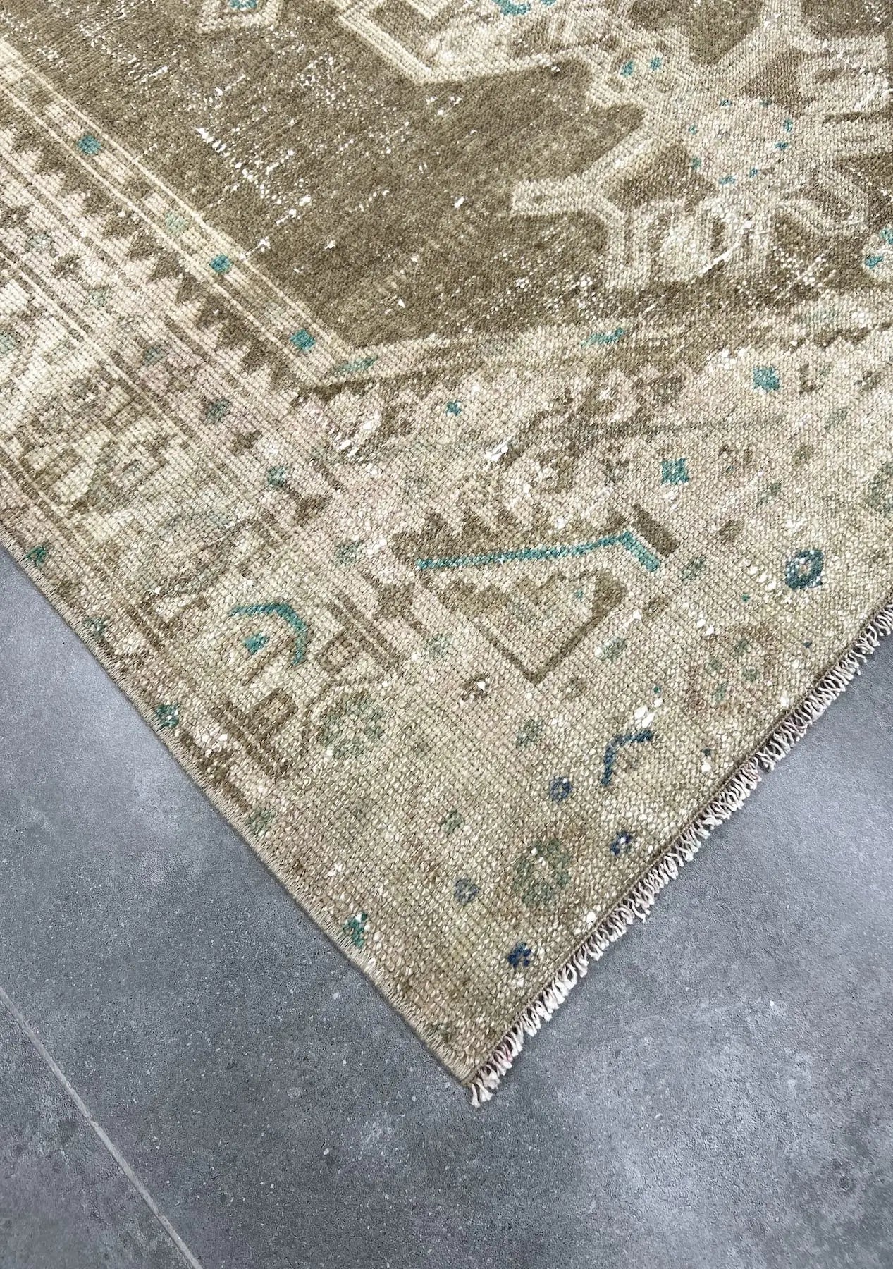 Taryn - Vintage Persian Rug - kudenrugs