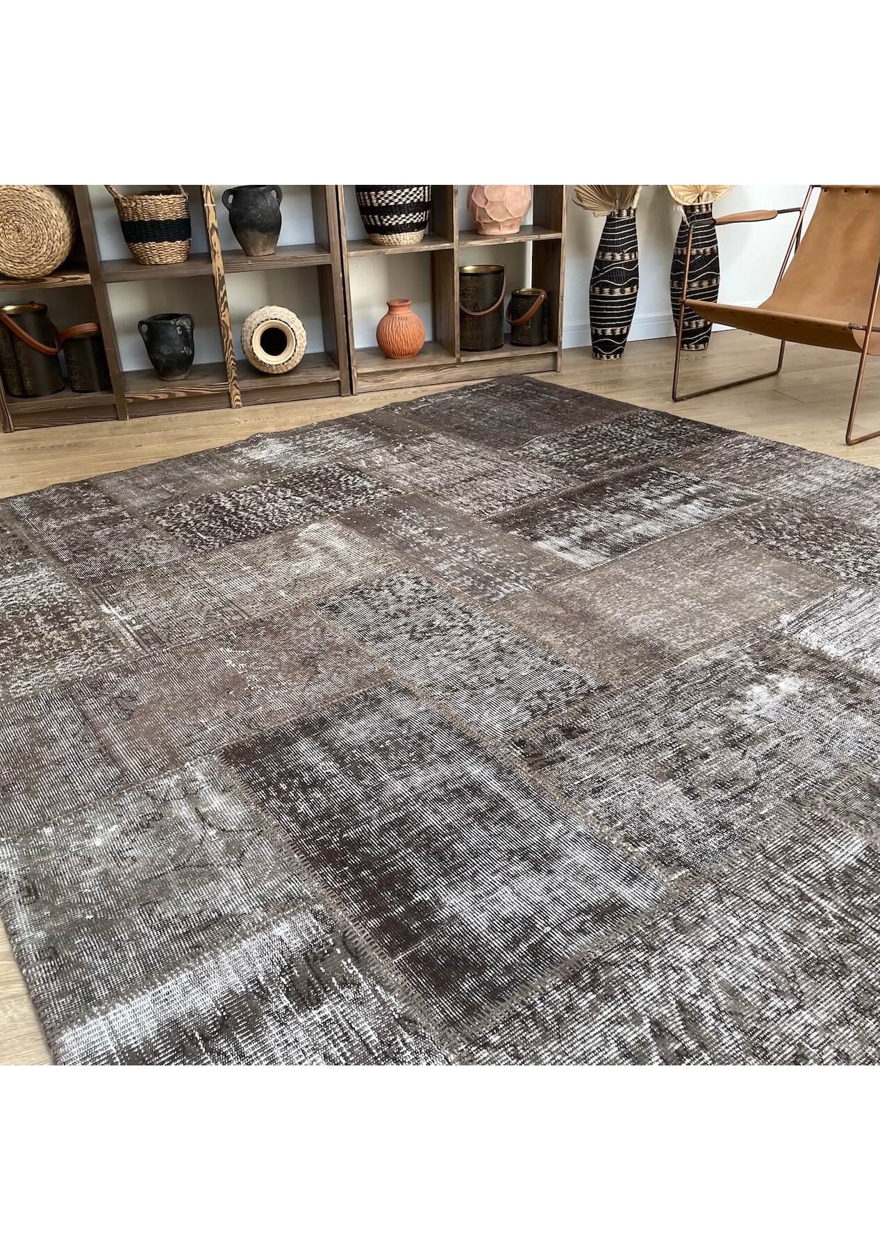 Tazia - Vintage Brown Patchwork Rug - kudenrugs