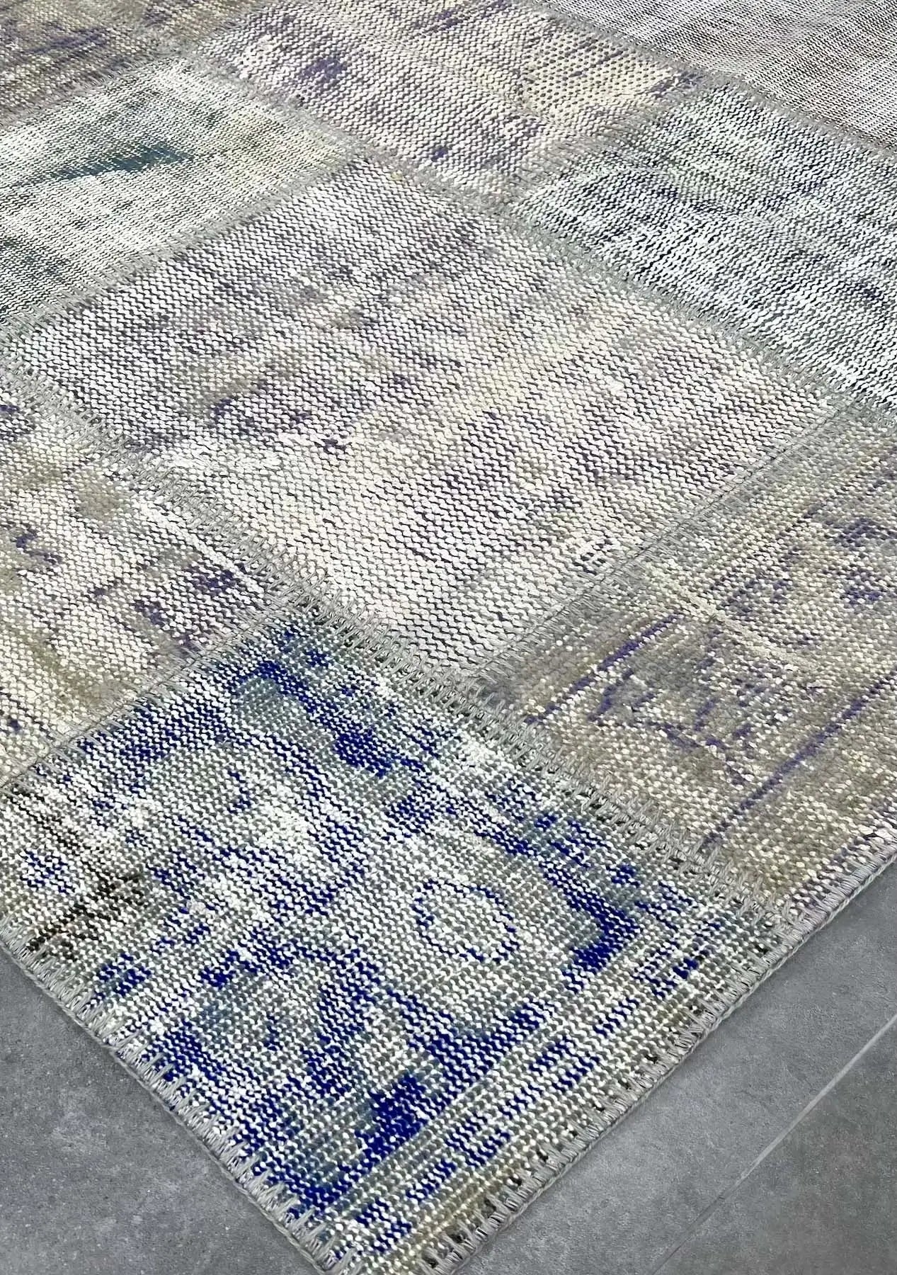 Theophilia - Vintage Blue Patchwork Rug - kudenrugs