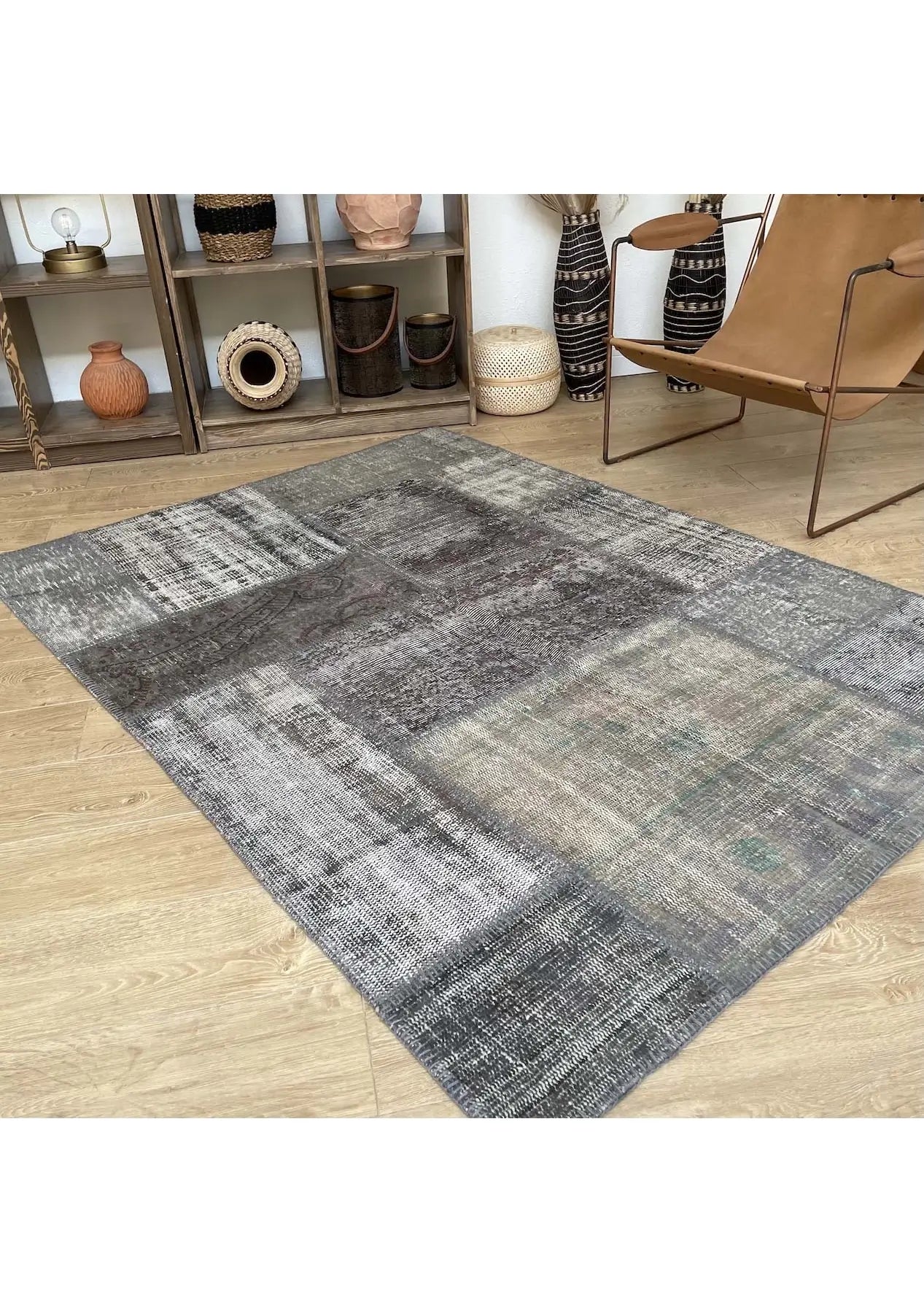 Torree - Vintage Gray Patchwork Rug - kudenrugs