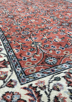 Wynter - Vintage Red Antique Washed Rug - kudenrugs
