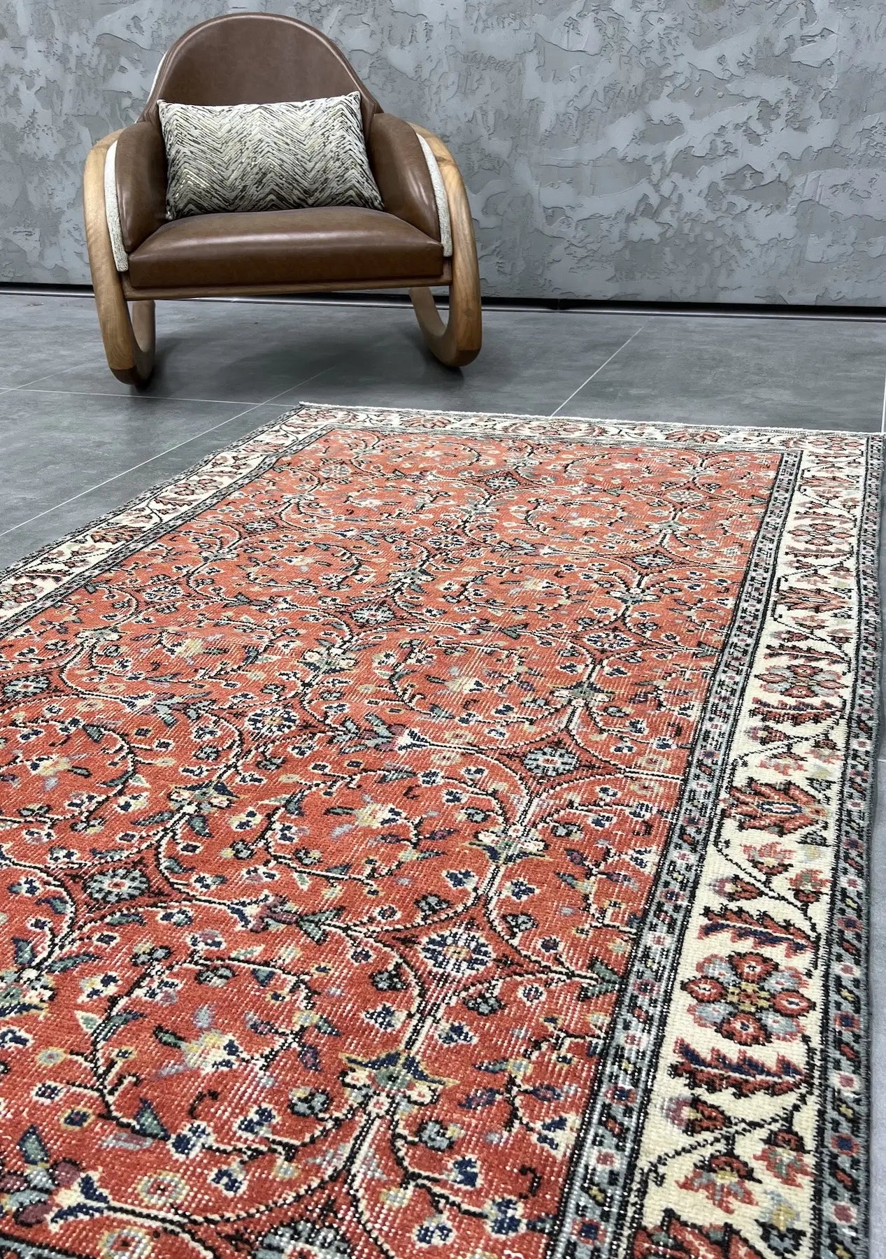 Wynter - Vintage Red Antique Washed Rug - kudenrugs