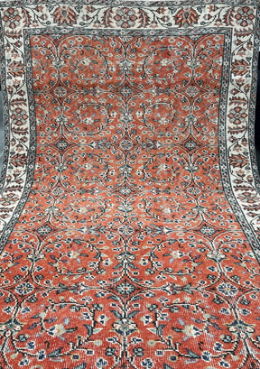 Wynter - Vintage Red Antique Washed Rug - kudenrugs