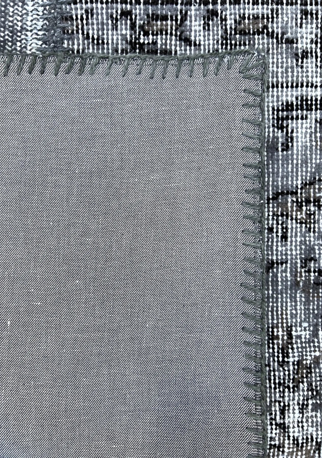 Yaalat - Vintage Gray Patchwork Rug - kudenrugs