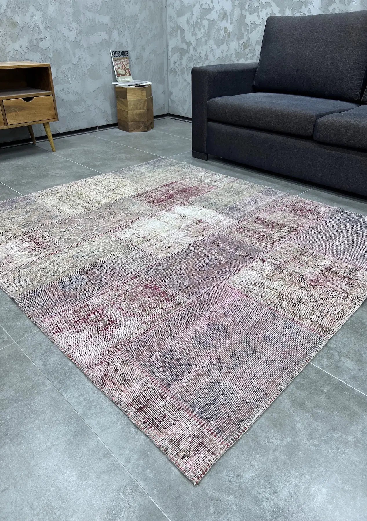 Zandria - Vintage Pink Patchwork Rug - kudenrugs