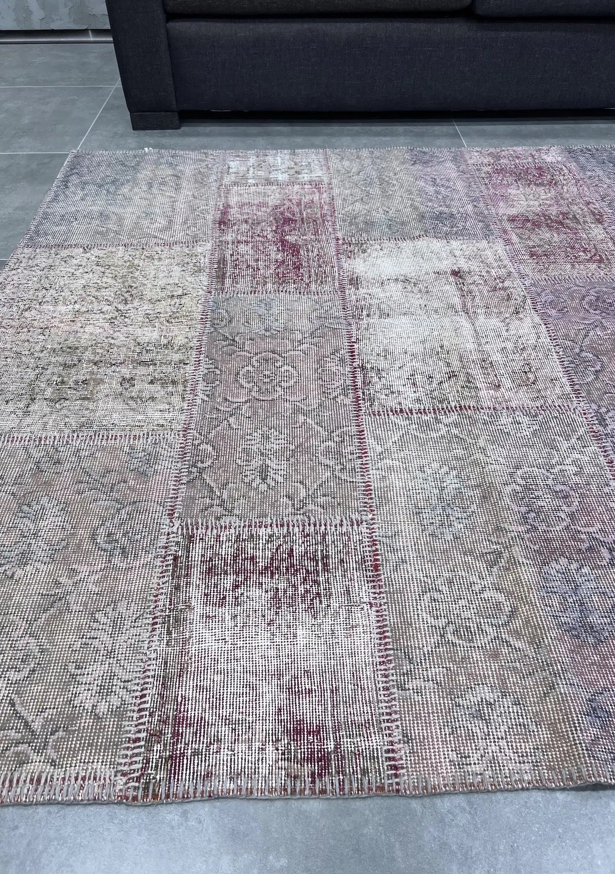 Zandria - Vintage Pink Patchwork Rug - kudenrugs