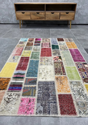 Zarola - Vintage Multi Color Patchwork Rug - kudenrugs