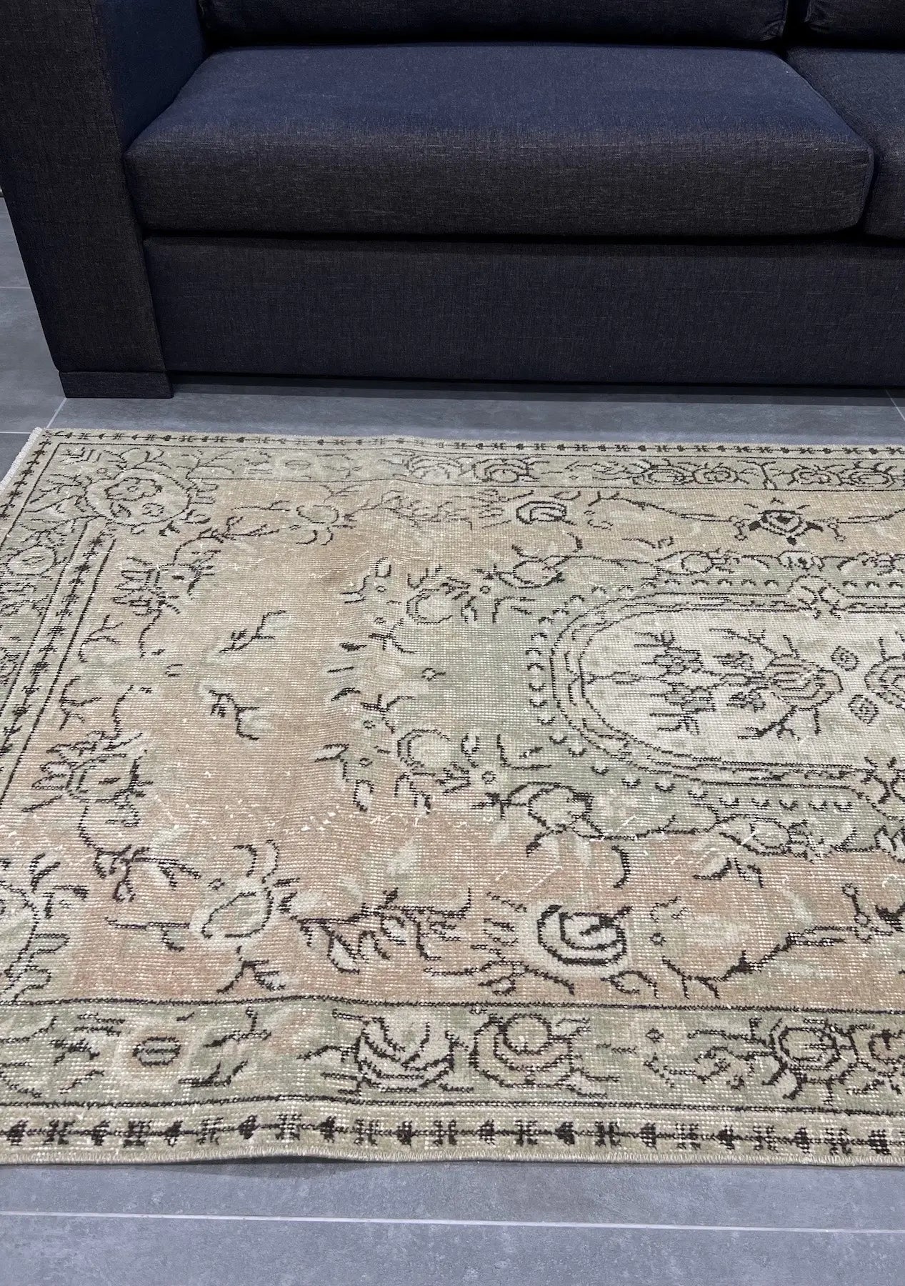 Zuri - Vintage Orange Antique Washed Rug - kudenrugs